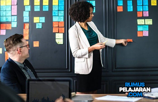 Pengertian Teks Diskusi Definisi Struktur Jenis Unsur Kaidah Kebahasaan Tujuan dan Contohnya