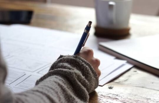 Tembung Saroja Yaiku